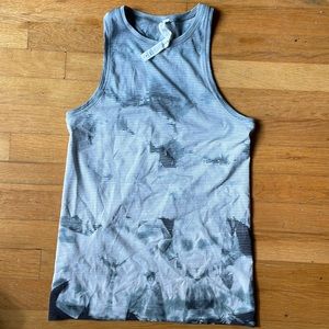 Lululemon peloton tank